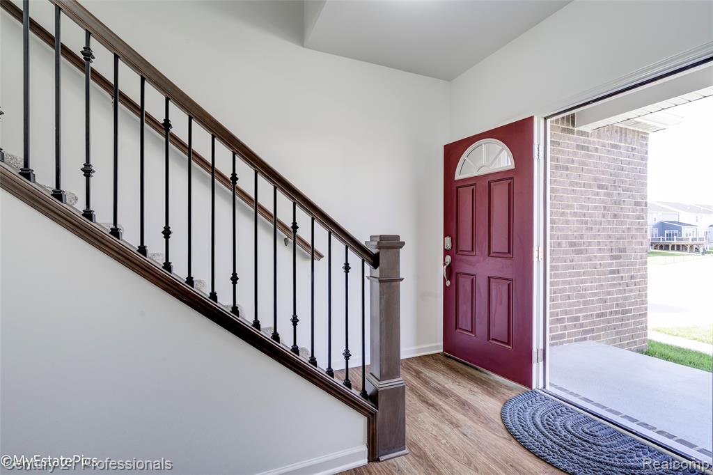 58775 Gidran Drive, South Lyon, MI 48178 — Photo 8