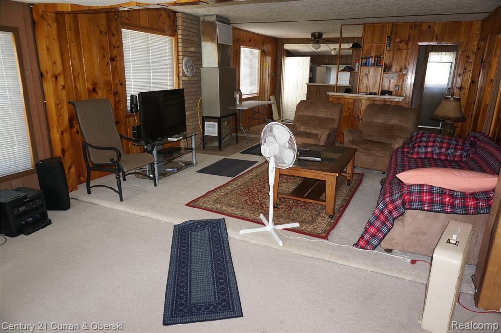 11853 Patterson Lake Dr, Pinckney, MI 48169 — Photo 16