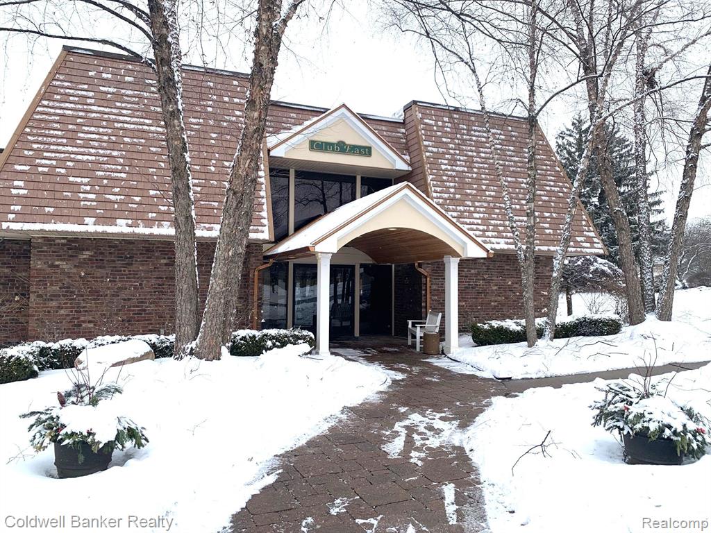 5109 BUCKINGHAM, 403, Troy, MI 48098 — Photo 16