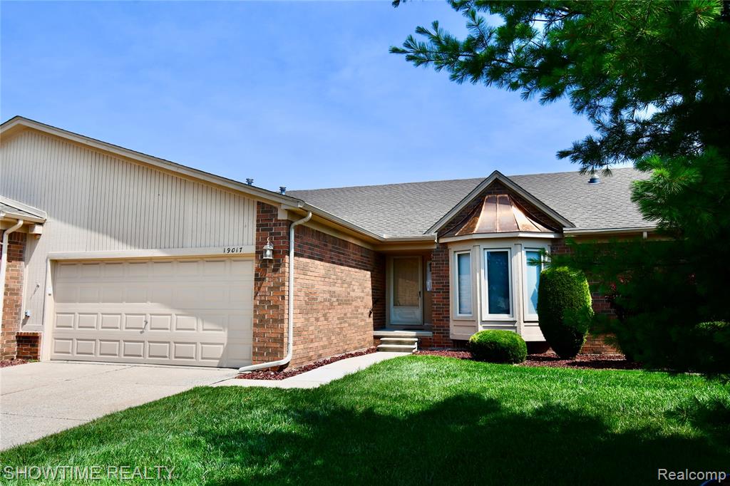 19017 Marisa Drive, Clinton Twp, MI 48038