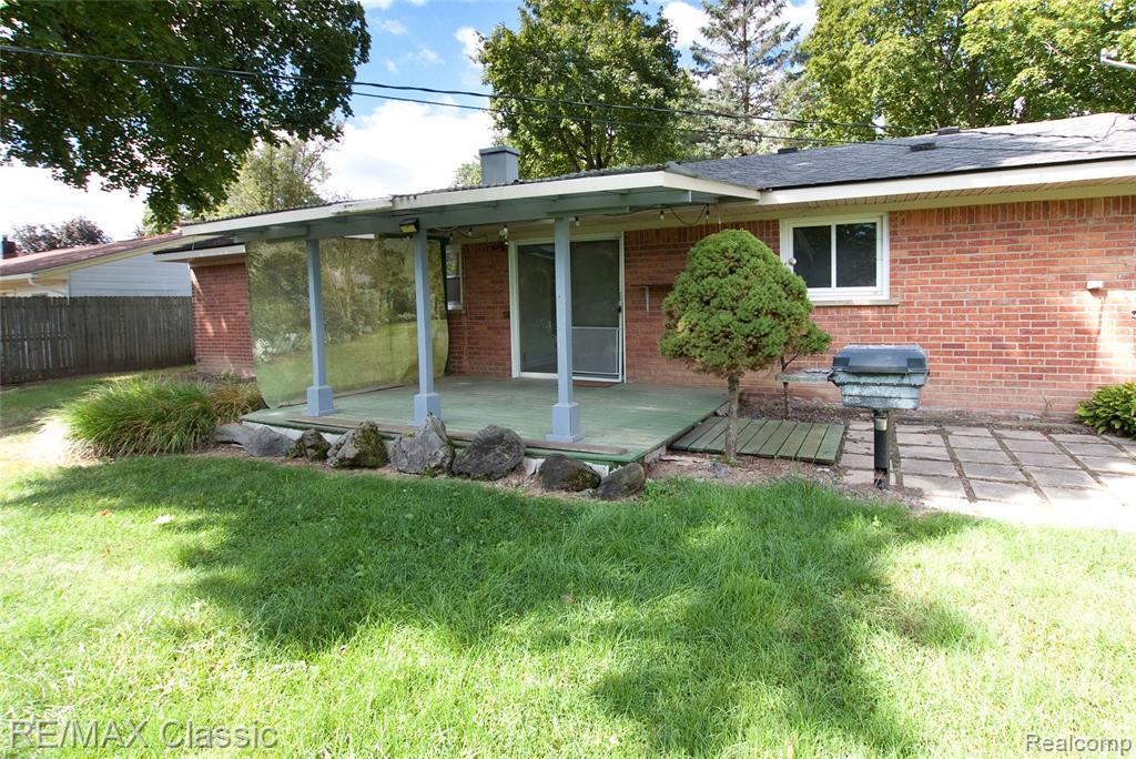4836 Sundew Street, Commerce Twp, MI 48382 — Photo 30