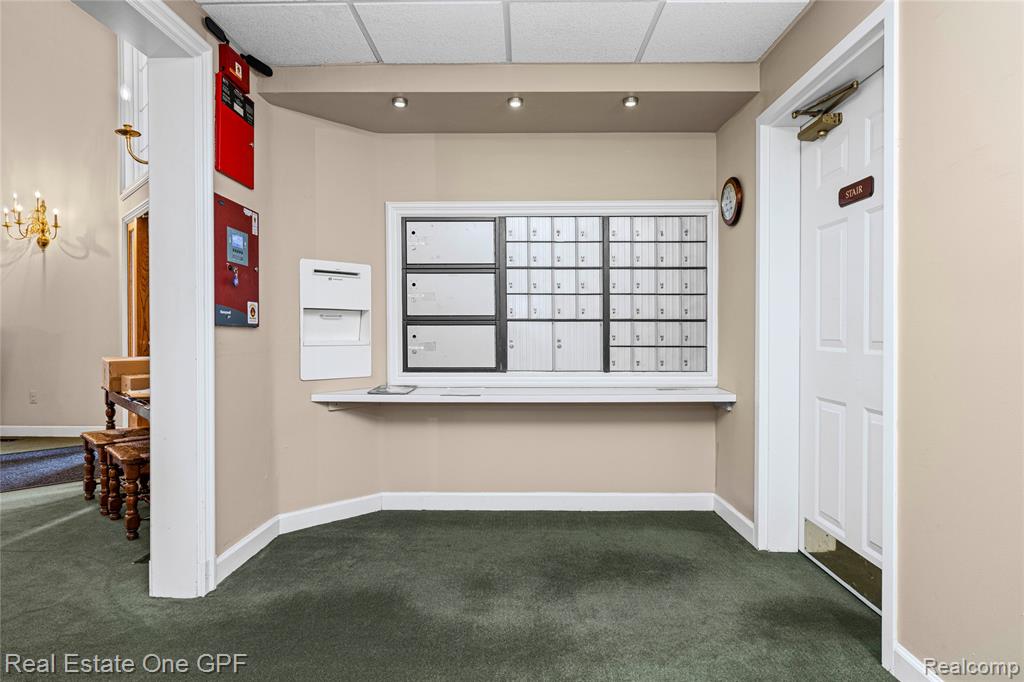 12 Pointe Park Place, Grosse Pointe Park, MI 48230 — Photo 29
