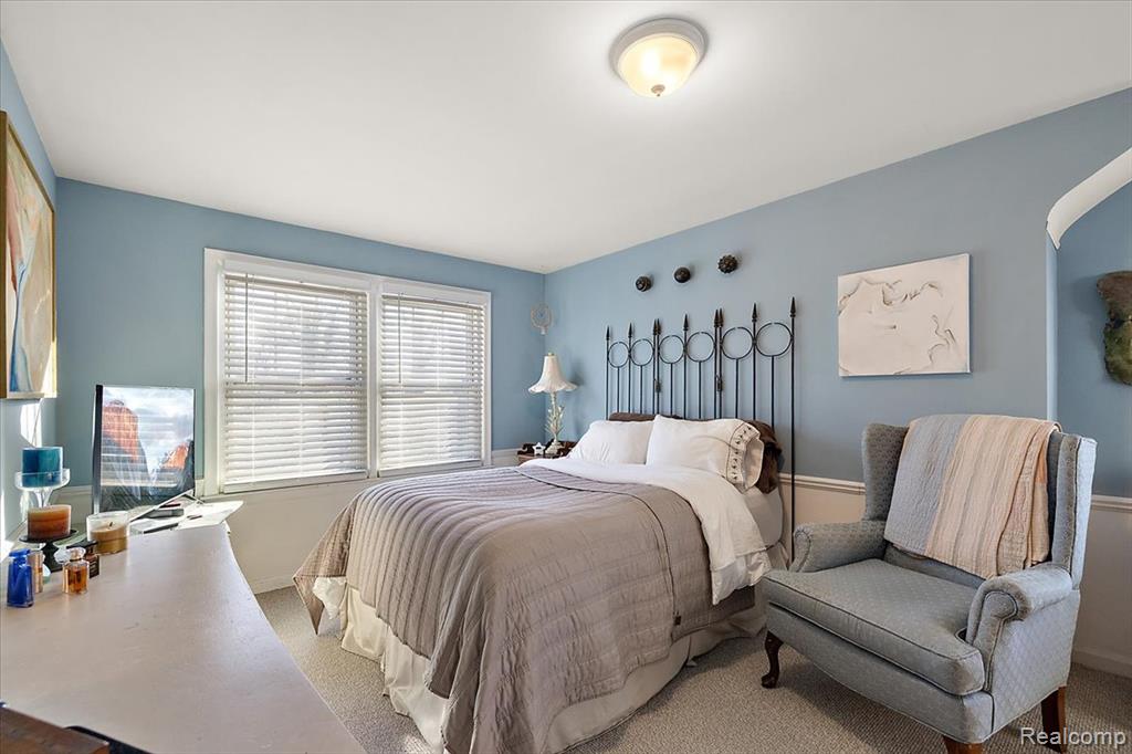 17601 Cambridge Boulevard, Lathrup Village, MI 48076 — Photo 35