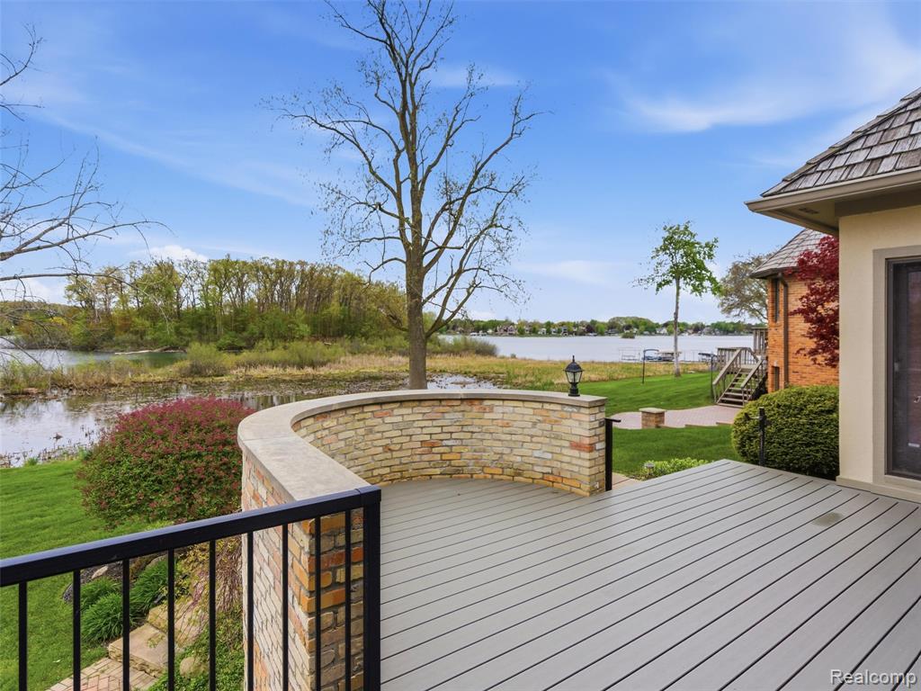 23 Chateaux Du Lac, Fenton, MI 48430 — Photo 45