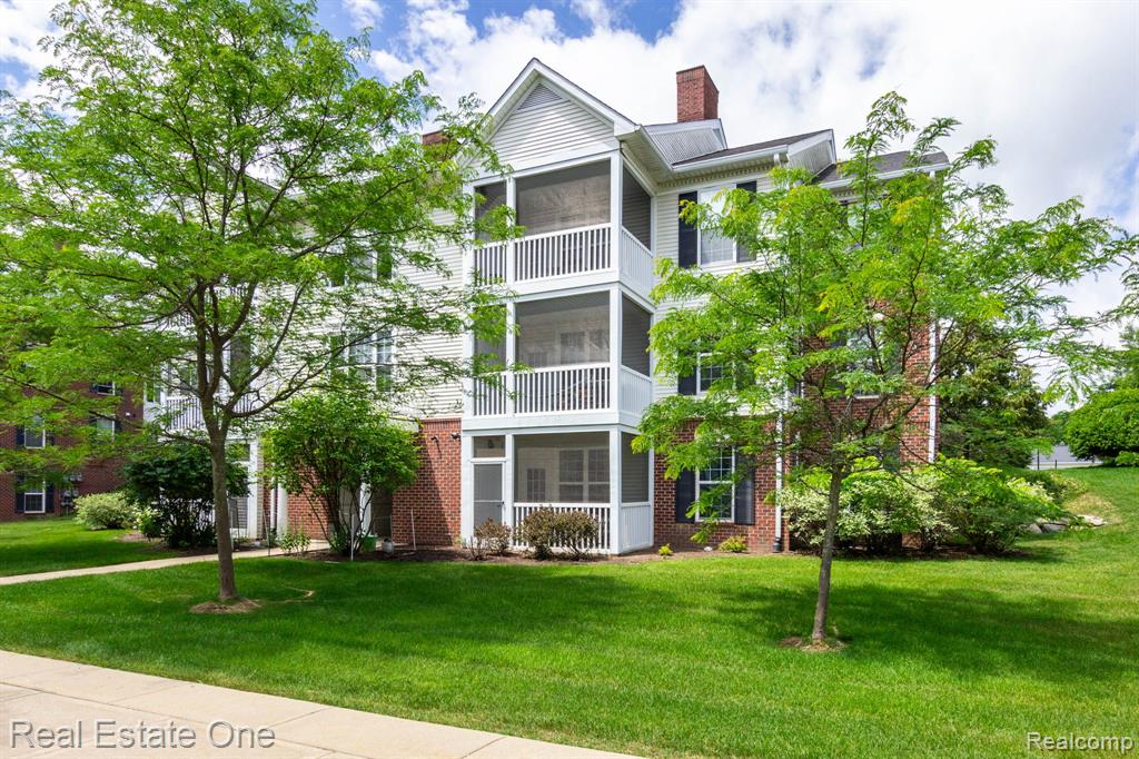 934 W Summerfield Glen Circle, Ann Arbor, MI 48103 — Photo 25