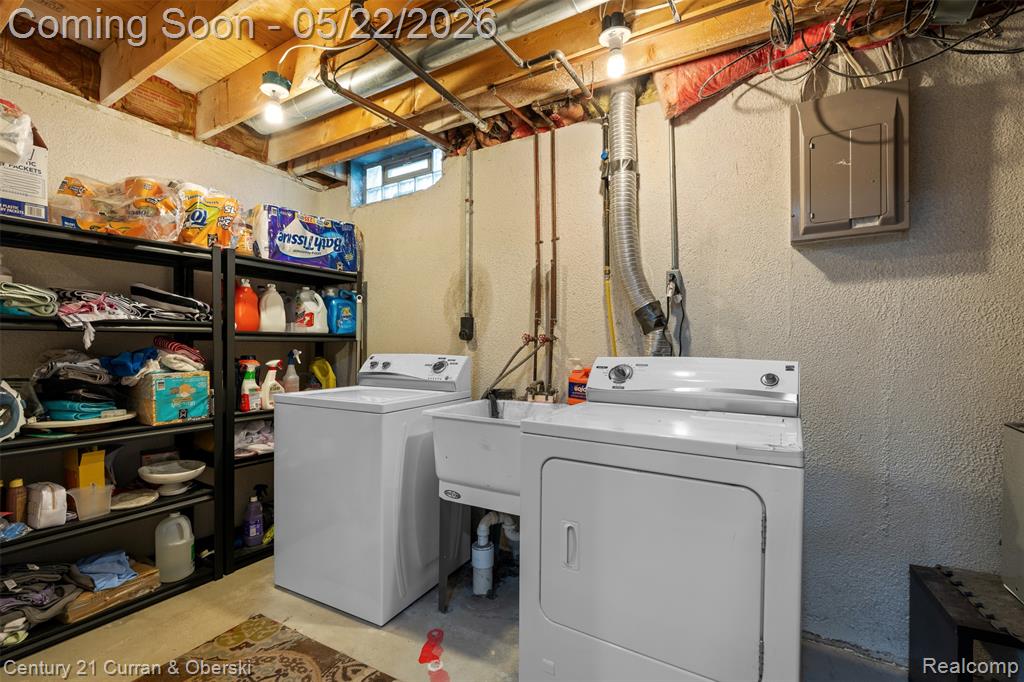 931 S Parkwood Drive, South Lyon, MI 48178 — Photo 34