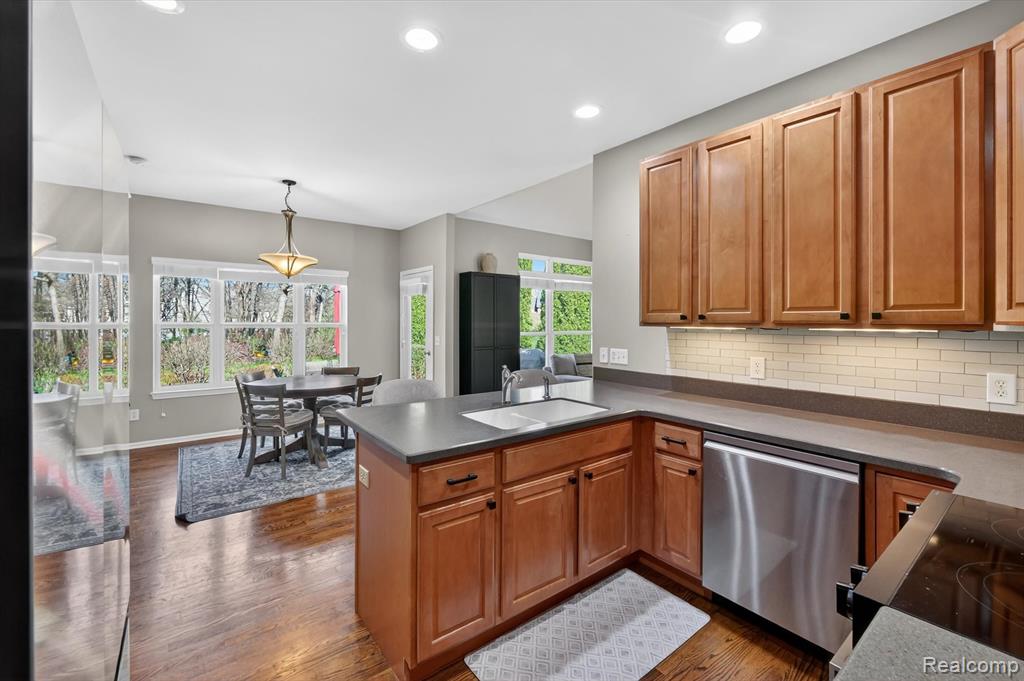 249 Summer Shade Drive, Howell, MI 48843 — Photo 14