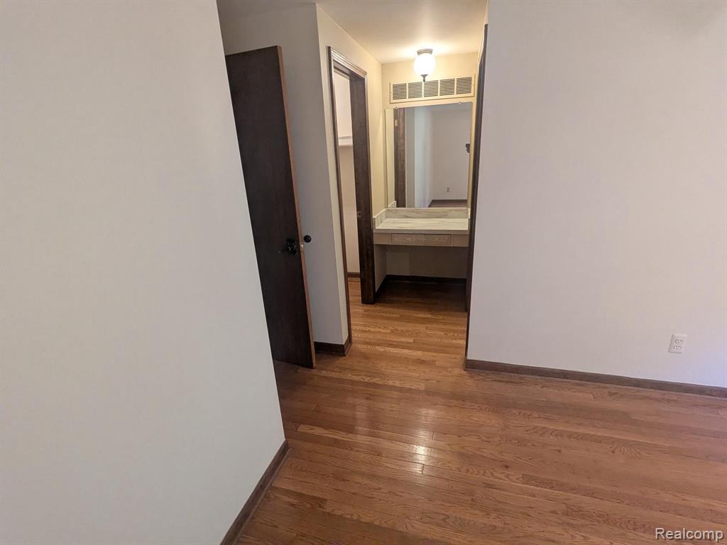 3211 McCluskey, Pinckney, MI 48169 — Photo 10