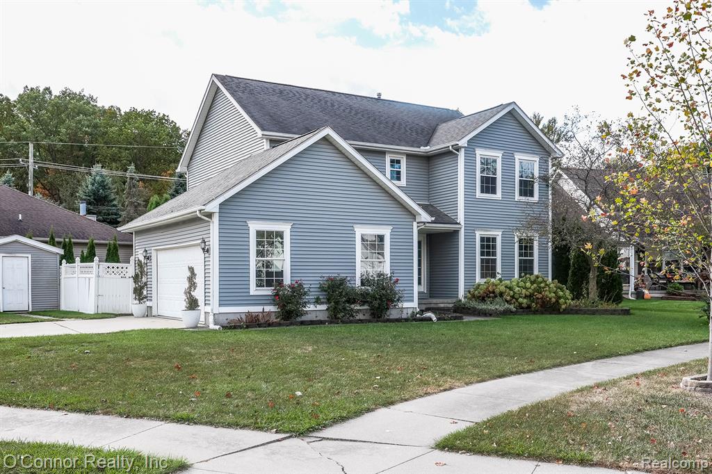 955 Covington, Marysville, MI 48040 — Photo 2