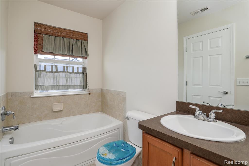 29340 DOUGLAS Drive, 132, Novi, MI 48377 — Photo 22