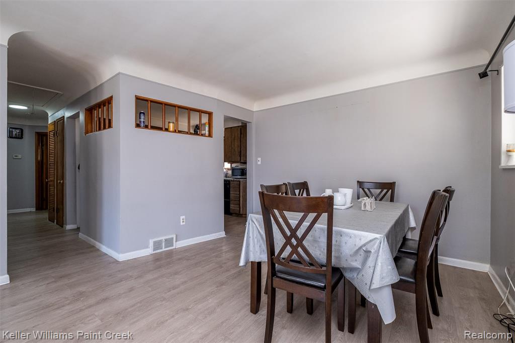 5134 Canterbury Lane, Warren, MI 48092 — Photo 11