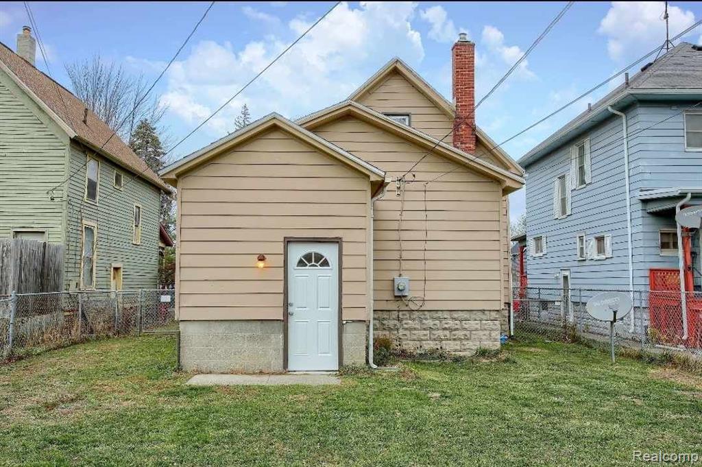936 Pine Street, Port Huron, MI 48060 — Photo 23