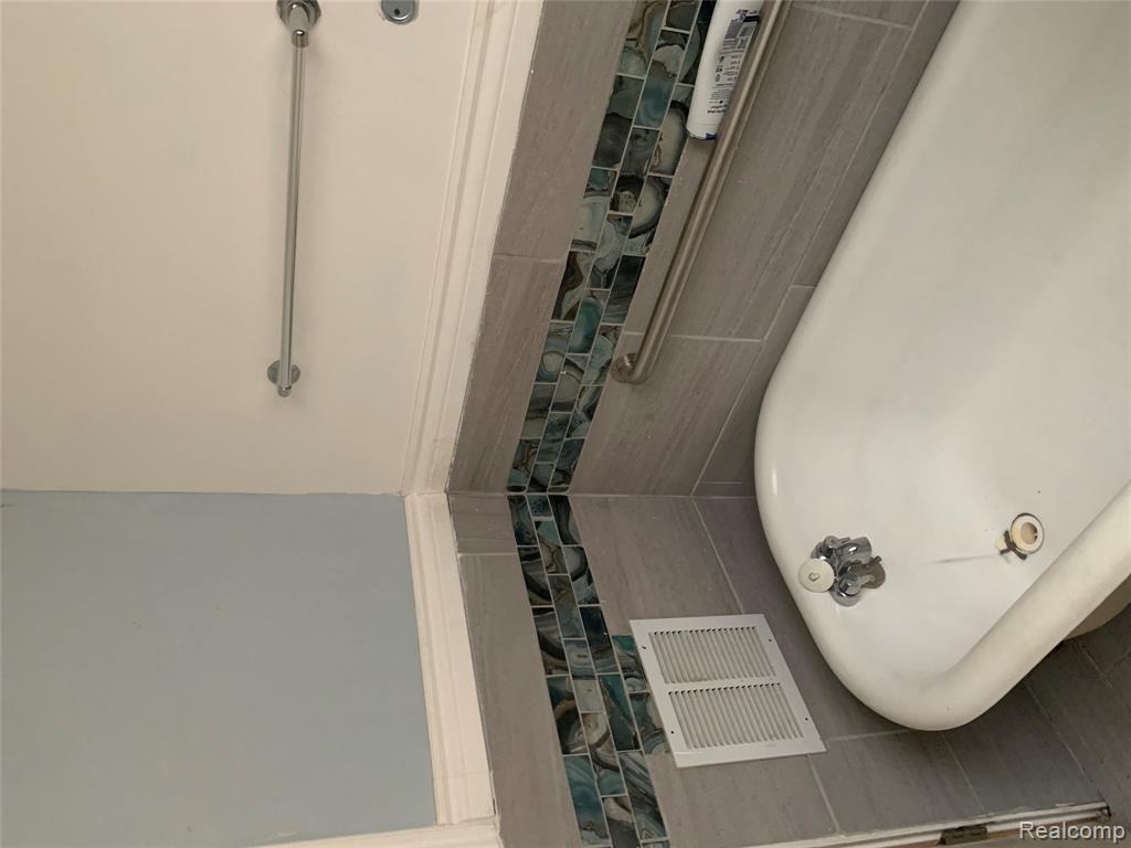 17520 Goddard Street, Detroit, MI 48212 — Photo 10
