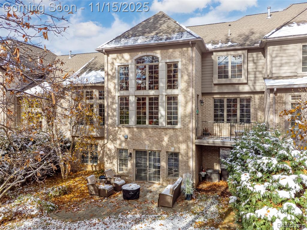 6434 Enclave Drive, Clarkston, MI 48348 — front exterior