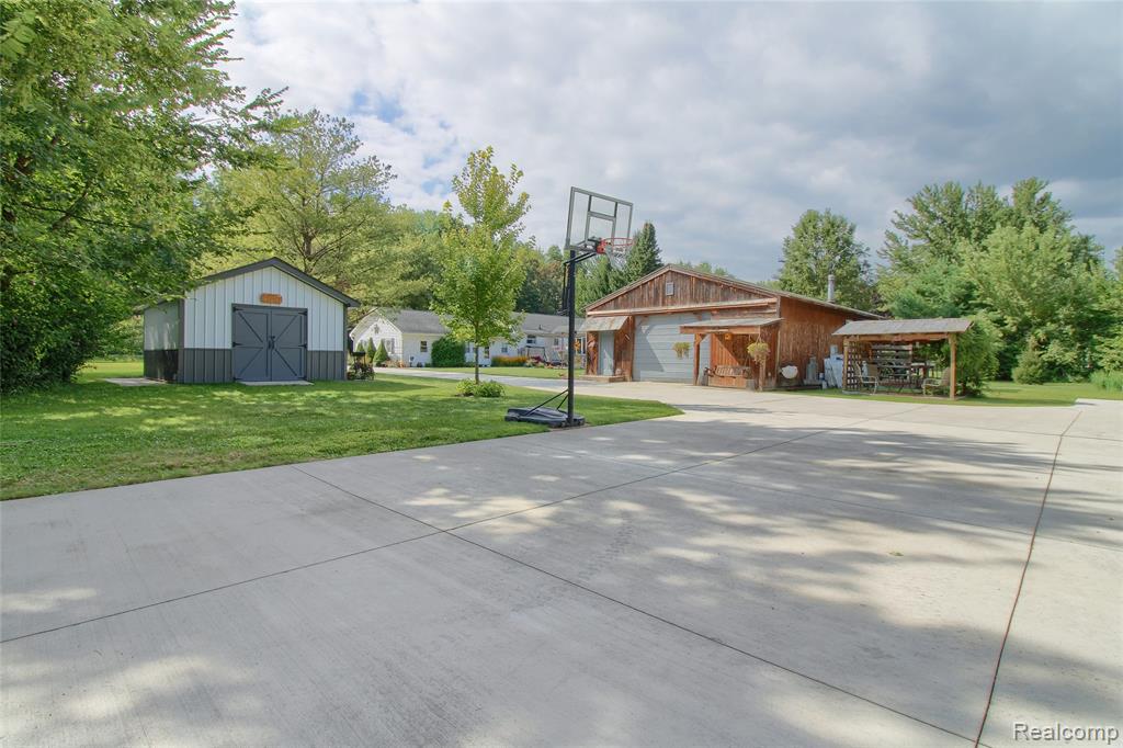 10784 Exeter Road, Carleton, MI 48117 — Photo 30