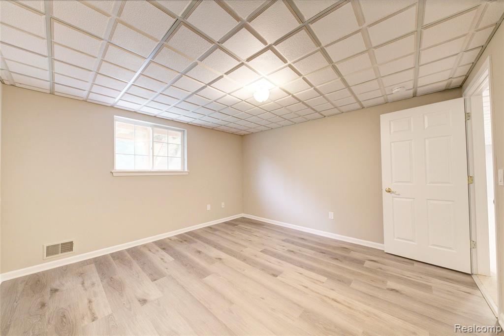 4269 Warrington Drive, Wixom, MI 48393 — Photo 37