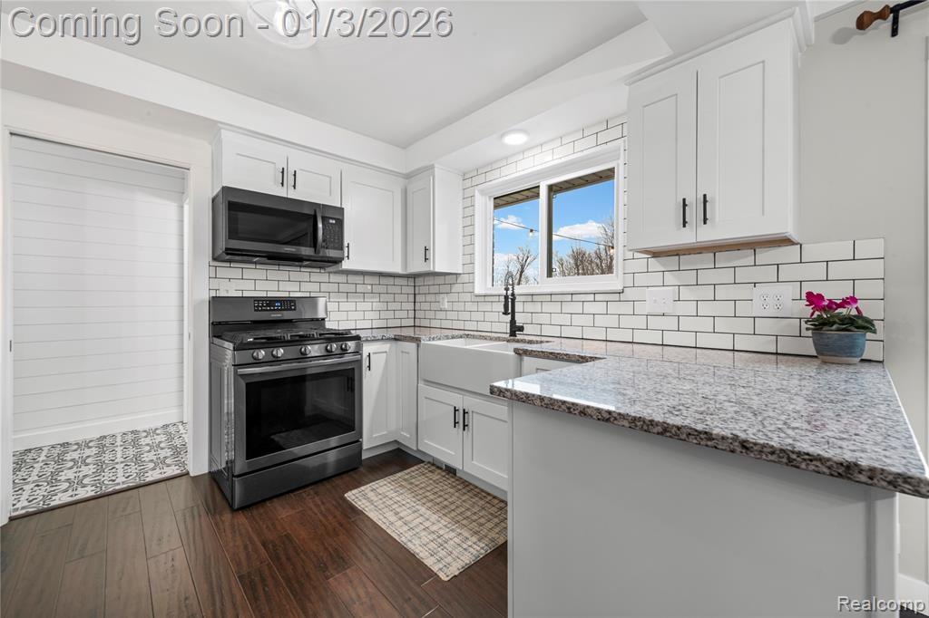 700 W Girard Avenue, Madison Heights, MI 48071 — Photo 14