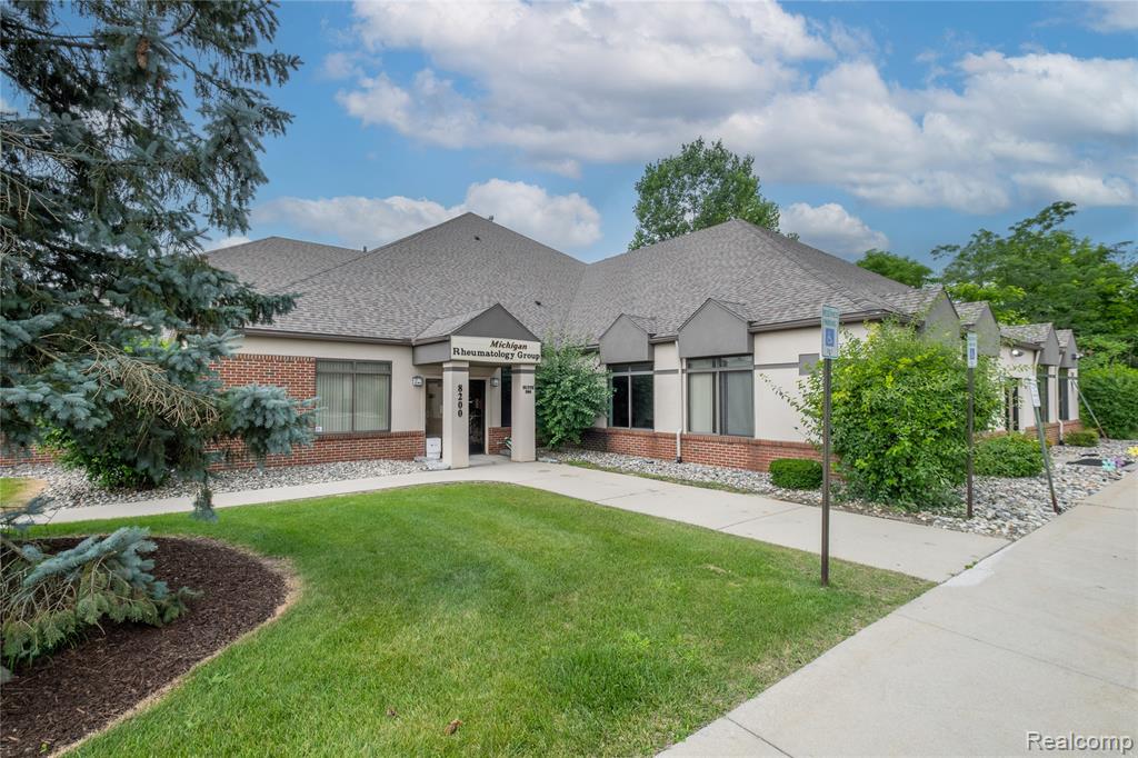 8200 S Saginaw Street - Photo 3