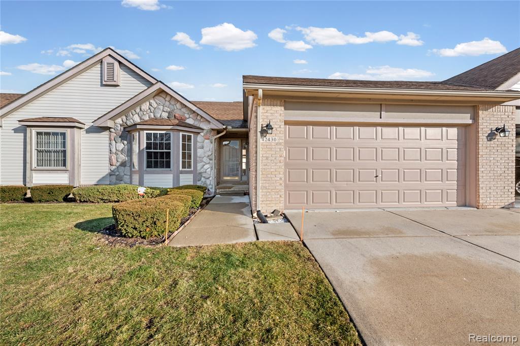 42430 Park Ridge Way, Clinton Twp, MI 48038 — front exterior