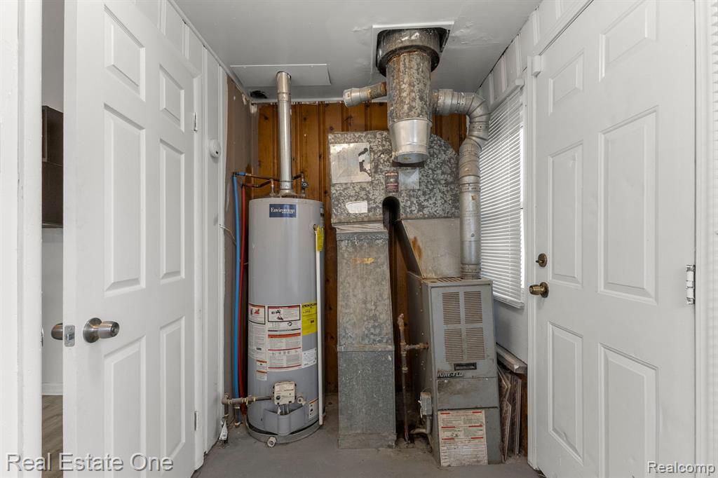 5121 CROISSANT Street, Dearborn Heights, MI 48125 — Photo 21