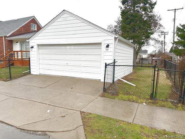 908 MORAN Avenue, Lincoln Park, MI 48146 — Photo 38