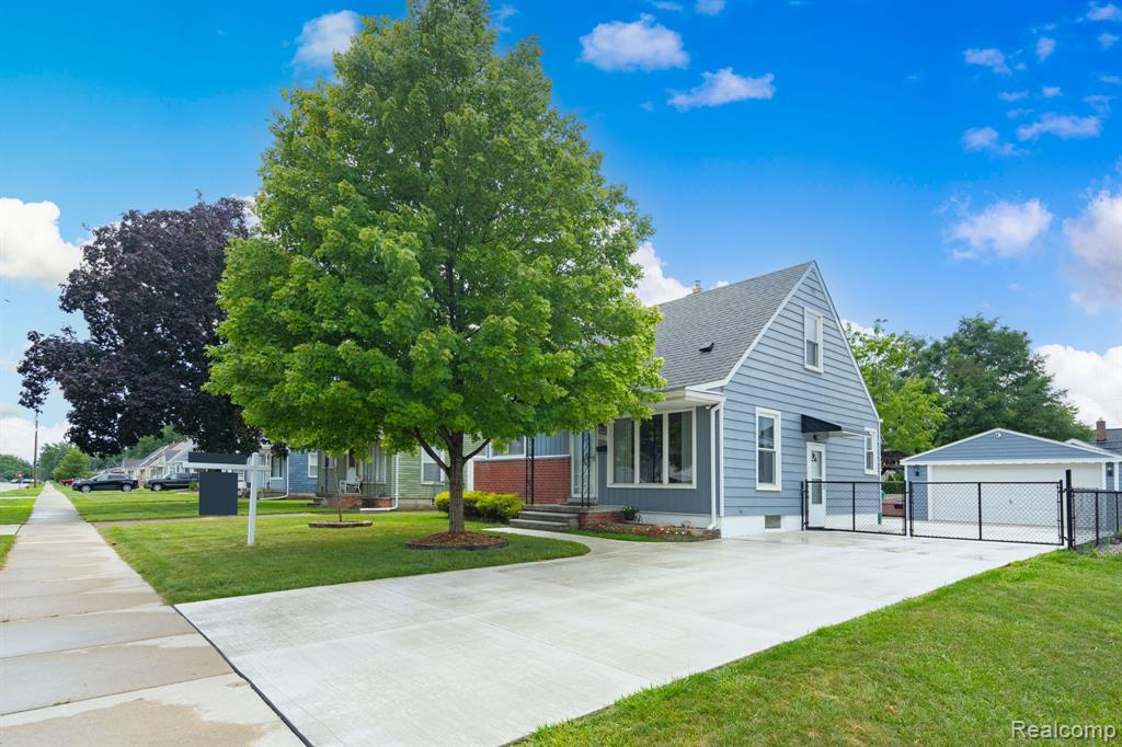 6905 Lathers Street, Garden City, MI — Photo 2