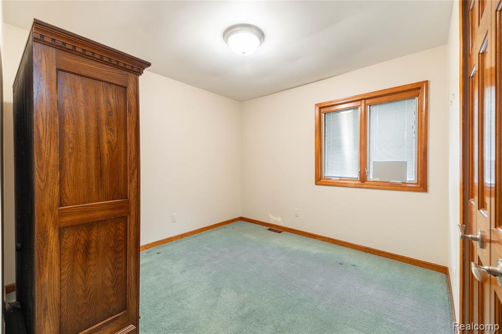 21819 Meridian Road, Grosse Ile, MI 48138 — Photo 19