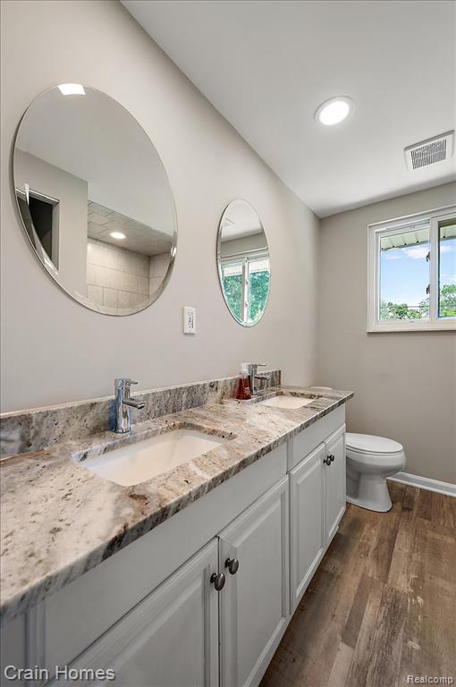 39648 Parklawn Drive, Sterling Heights, MI 48313 — Photo 33