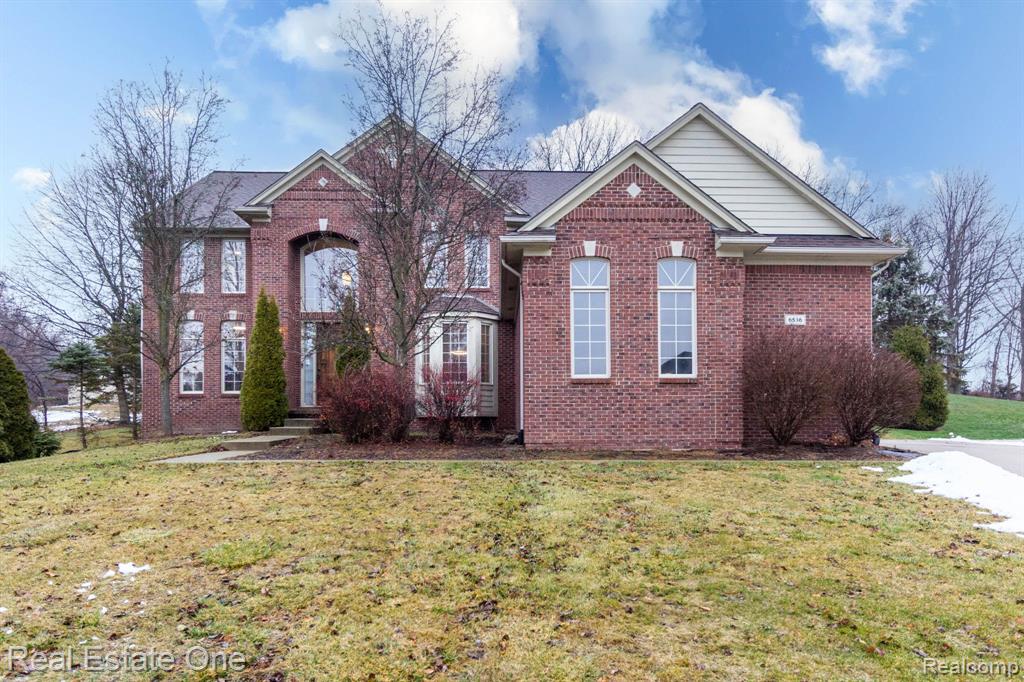 6536 Chatham Circle, Rochester Hills, MI 48306 — Photo 3