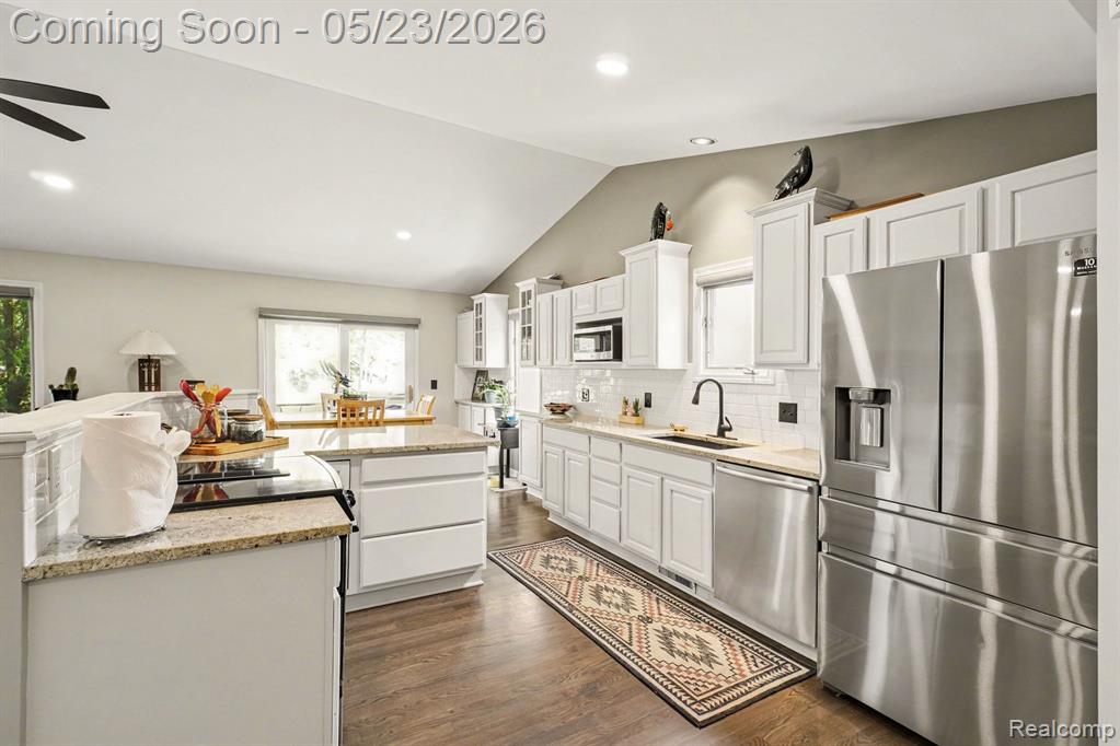 9268 Erin Court, Davisburg, MI 48350 — Photo 9