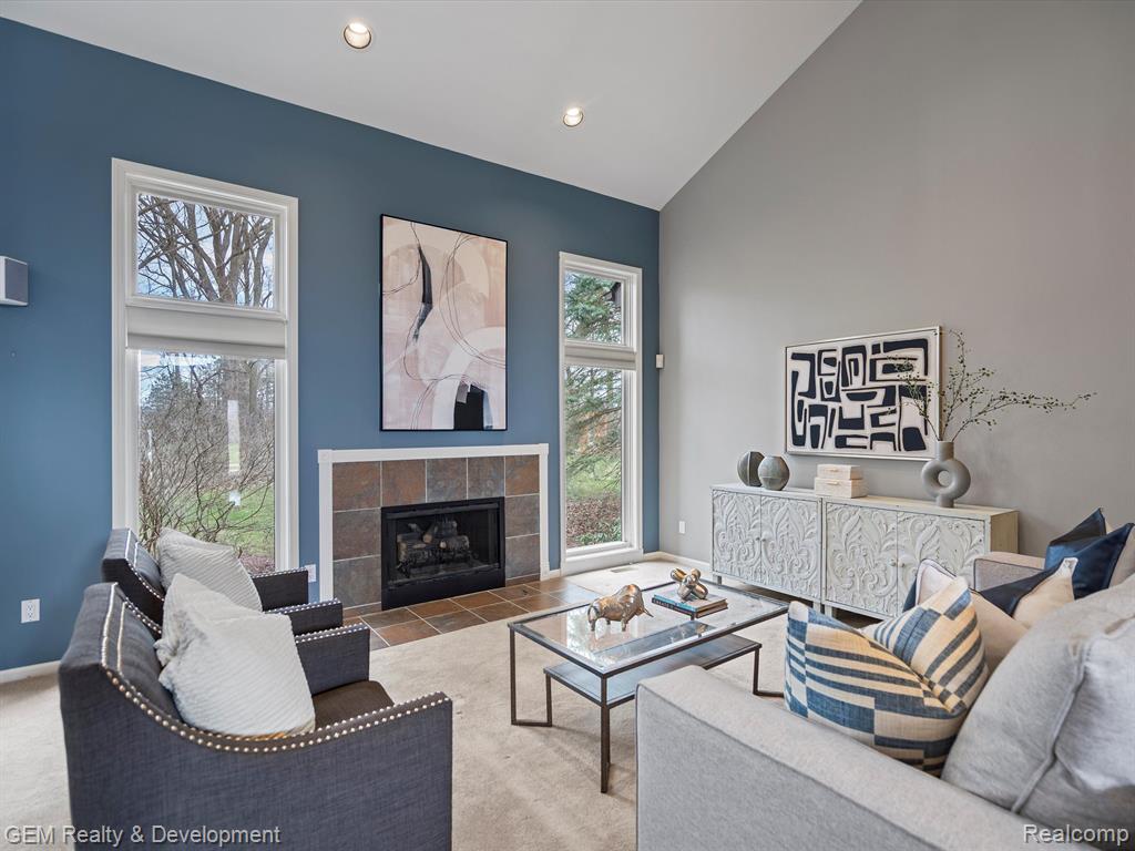 7487 KENNINGTON Boulevard, West Bloomfield, MI — Photo 3