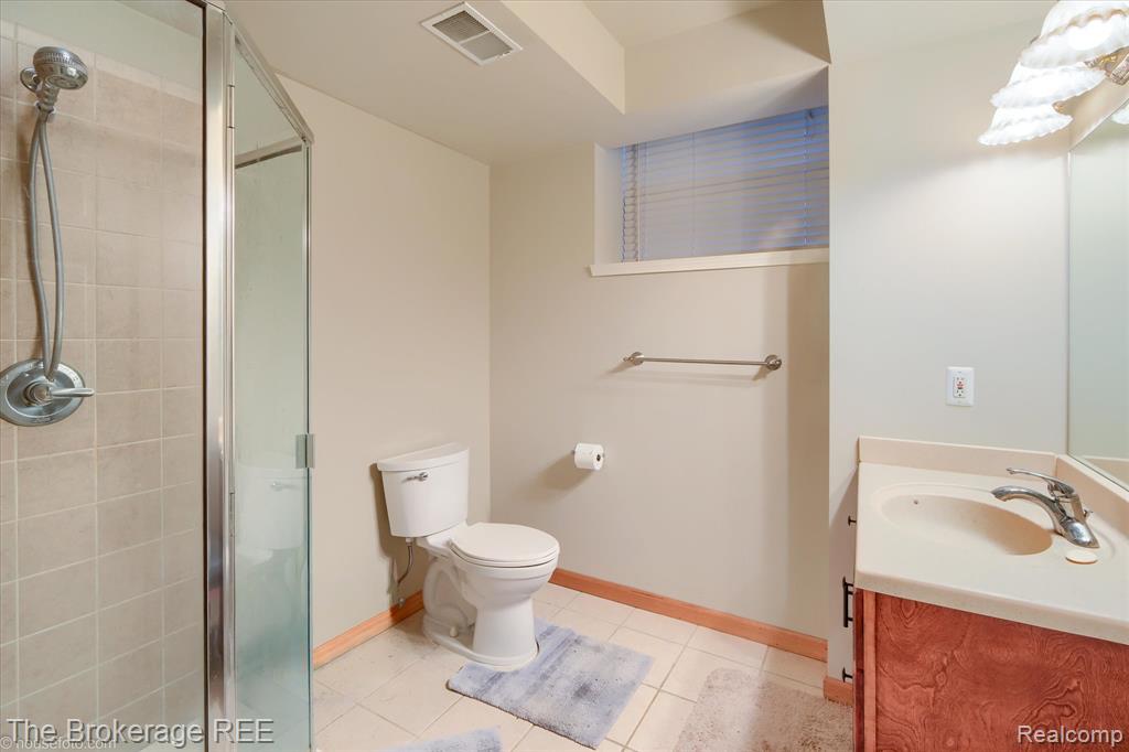 2653 Ravine Side Lane N, Howell, MI 48843 — Photo 52