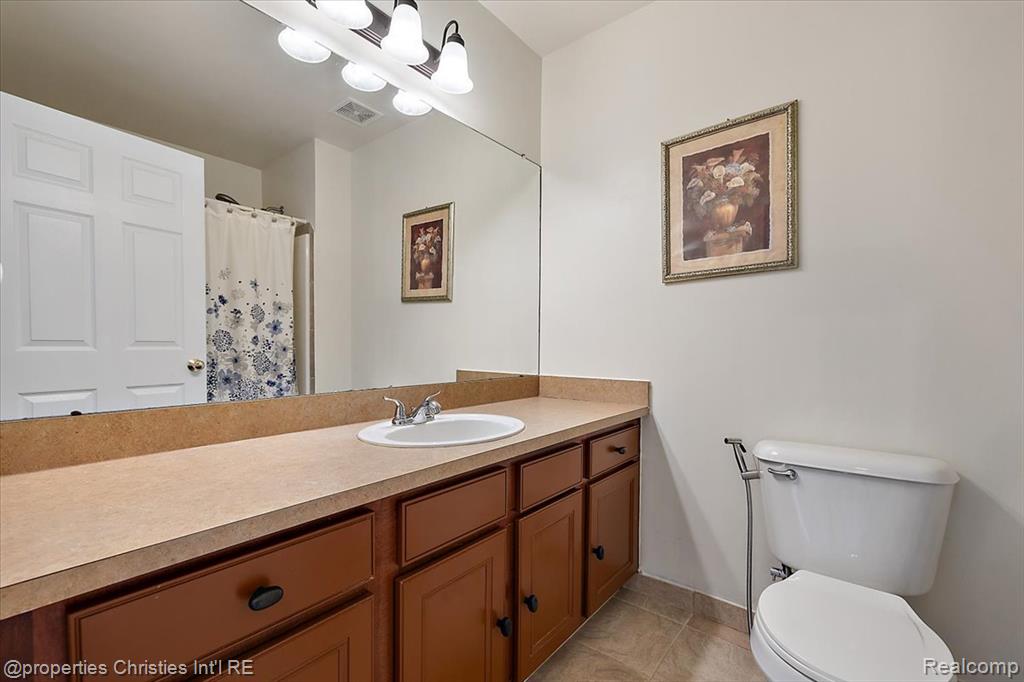 6367 Florence Lane, Belleville, MI 48111 — Photo 46