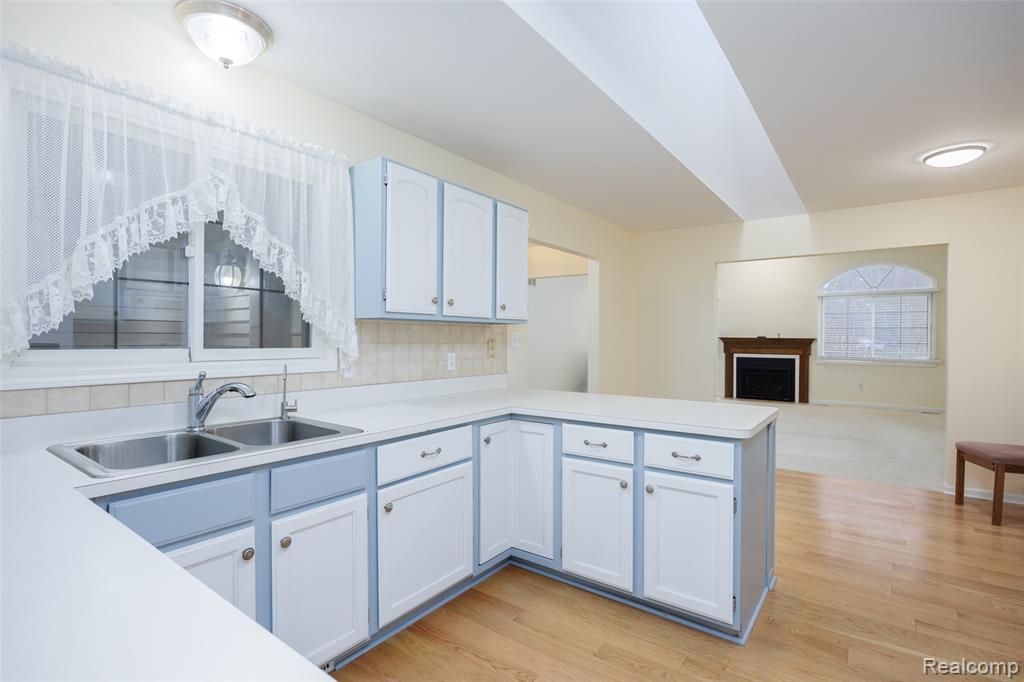 970 Ridge Court, Brighton, MI 48116 — Photo 11
