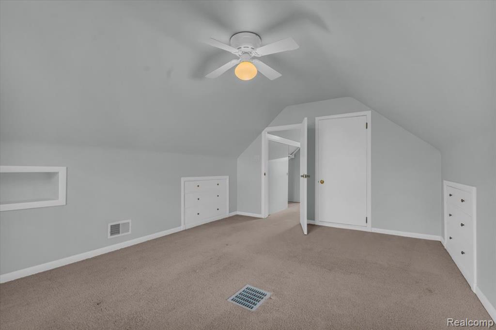 912 Woodsboro Drive, Royal Oak, MI 48067 — Photo 20