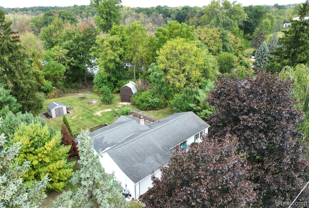 8466 Silver Lake Rd, Linden, MI 48451 — Photo 38