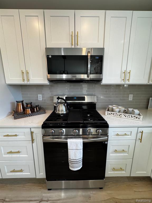 520 E EVELYN Avenue, Hazel Park, MI 48030 — Photo 11