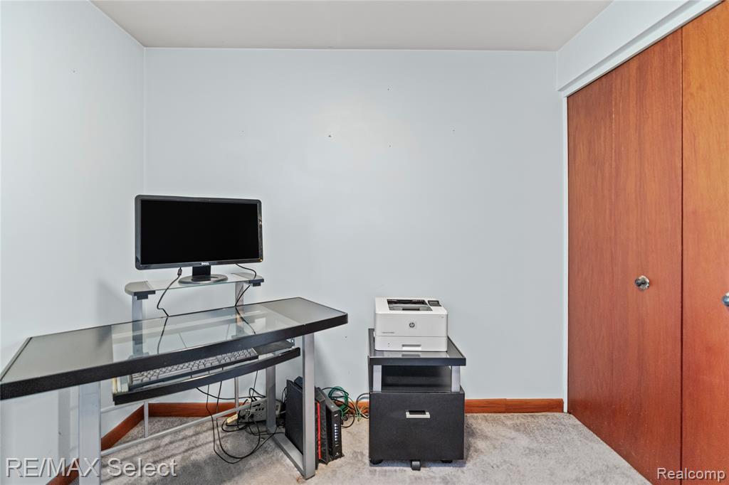 5368 Dunbar Drive, Grand Blanc, MI 48439 — Photo 21