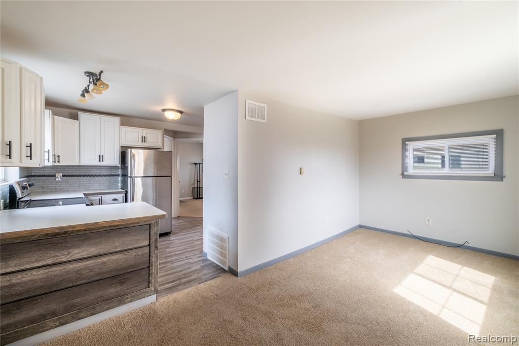 1377 Allen Street, Burton, MI 48529 — Photo 8