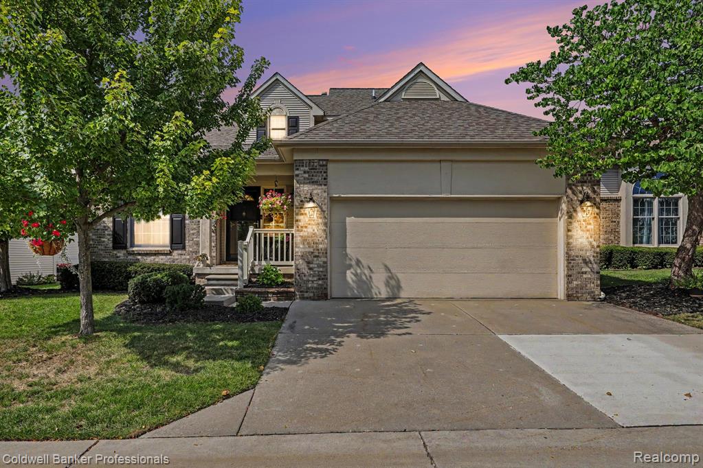 613 Rolling Hills Lane, Lapeer, MI 48446