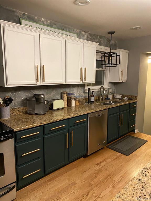 511 S VERMONT Avenue, Royal Oak, MI 48067 — Photo 2