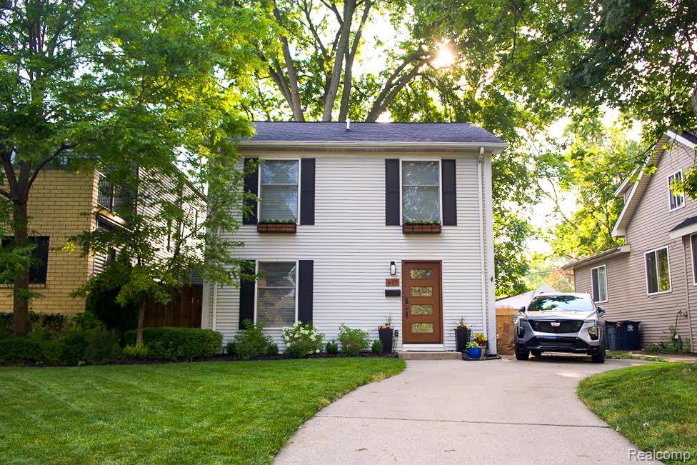 417 Curry Avenue, Royal Oak, MI 48067 — front exterior
