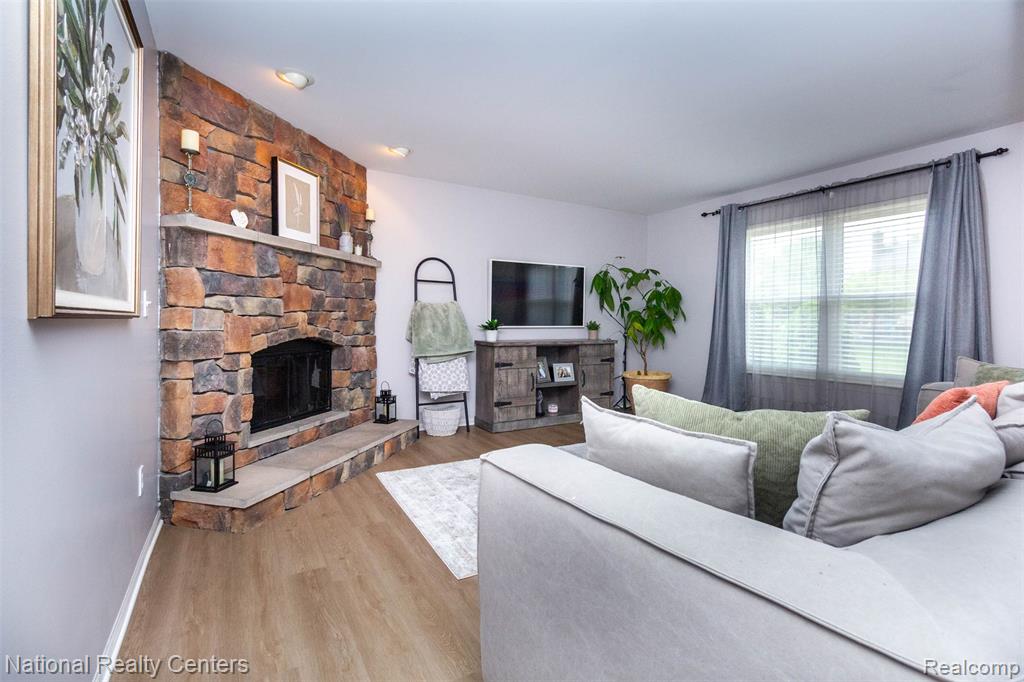 46694 Crosswick, Canton, MI 48187 — Photo 22