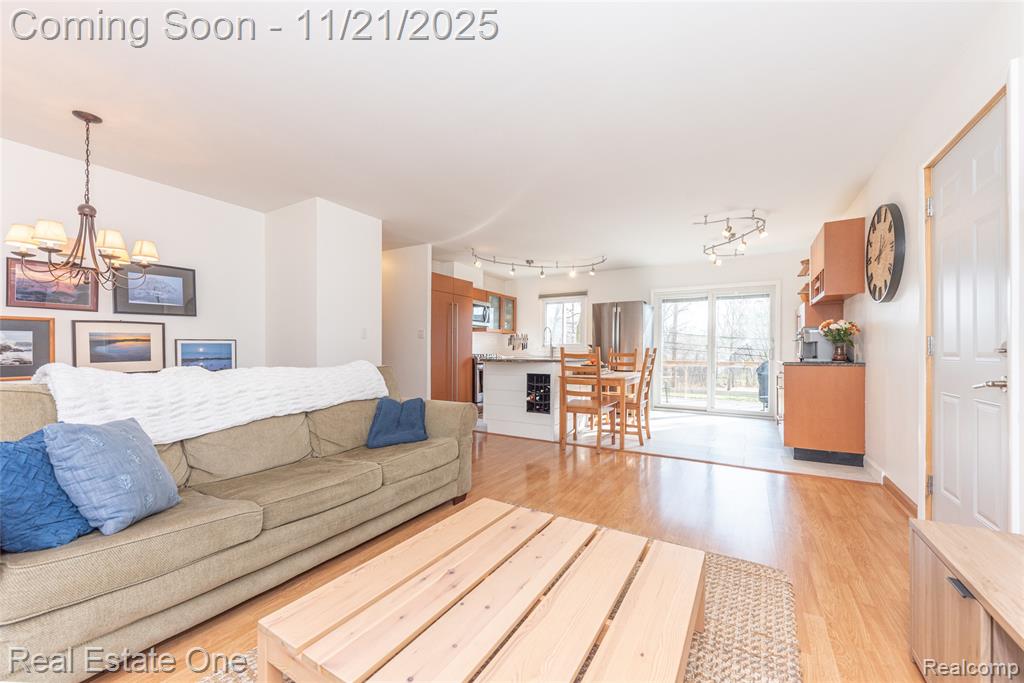 417 Lyon Court, South Lyon, MI 48178 — Photo 6