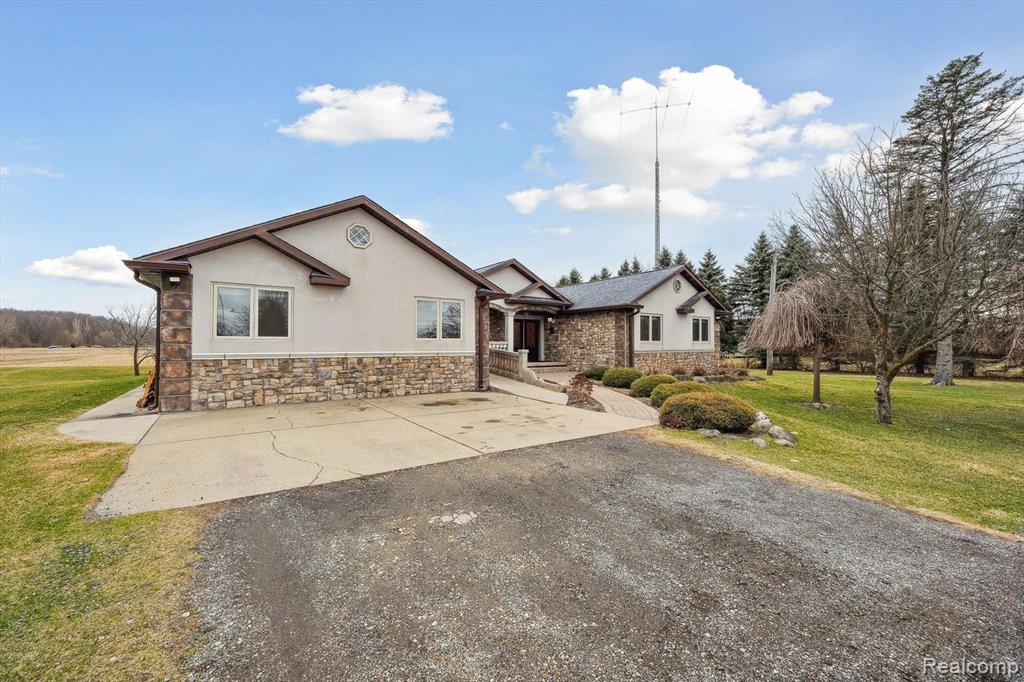 56565 10 MILE Road, South Lyon, MI 48178 — Photo 4