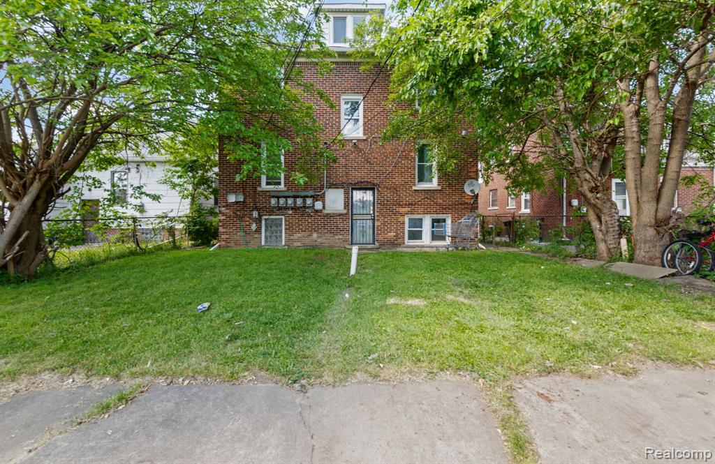 14422 Maddelein Street, Detroit, MI 48205 — Photo 6