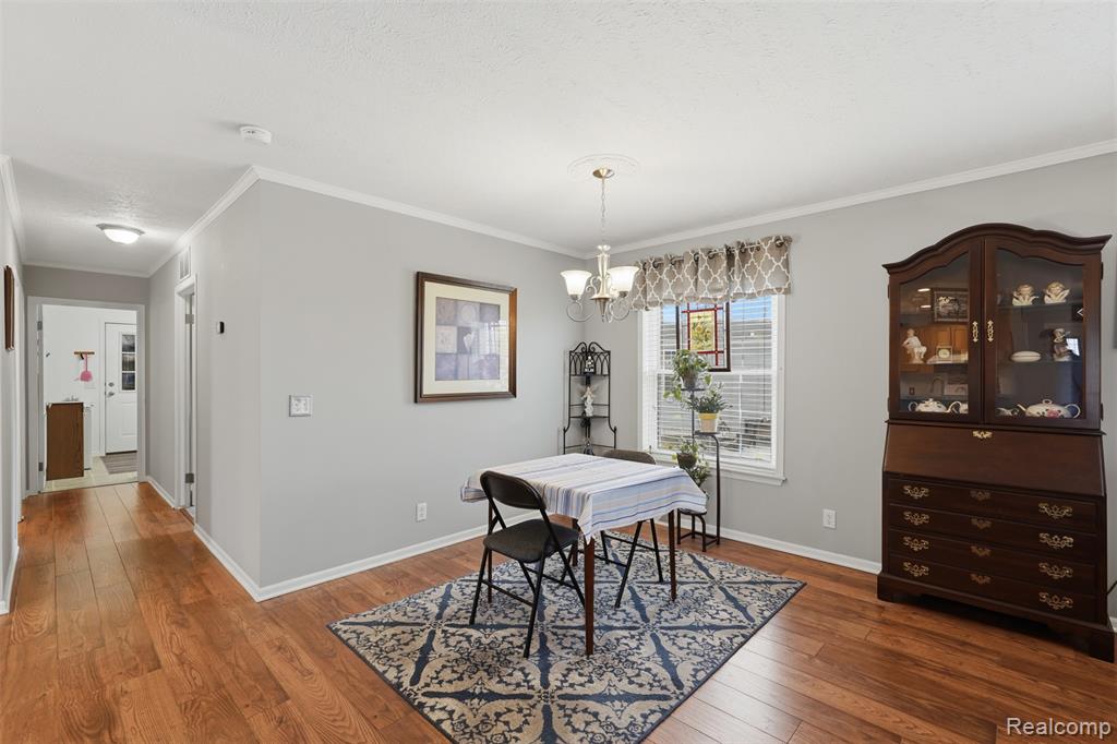 11186 Chestnut Hill Court, South Lyon, MI 48178 — Photo 10