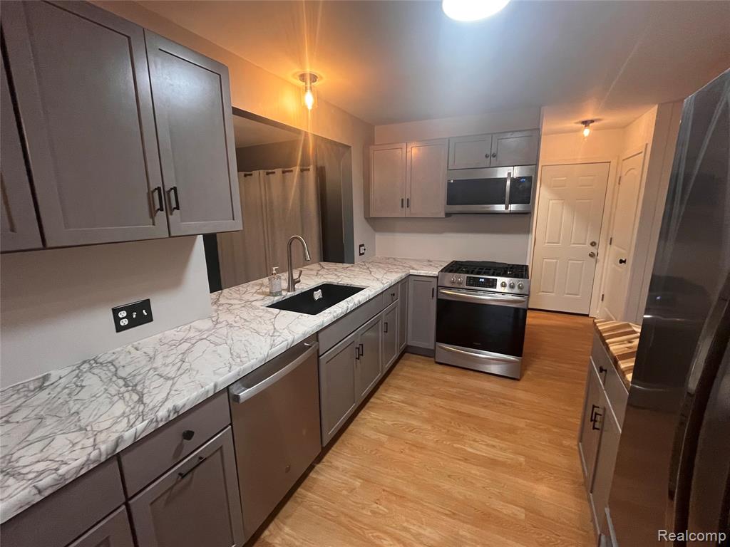 11048 Silver Drive, Whitmore Lake, MI 48189 — Photo 8