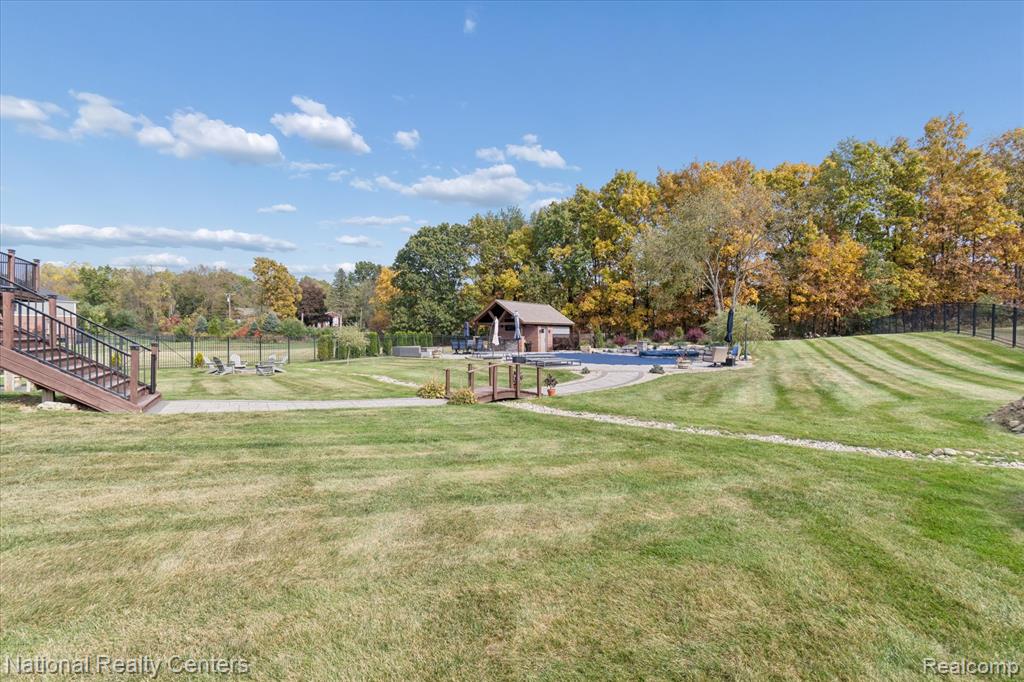 9888 Meadow View Court, Northville, MI 48167 — Photo 74