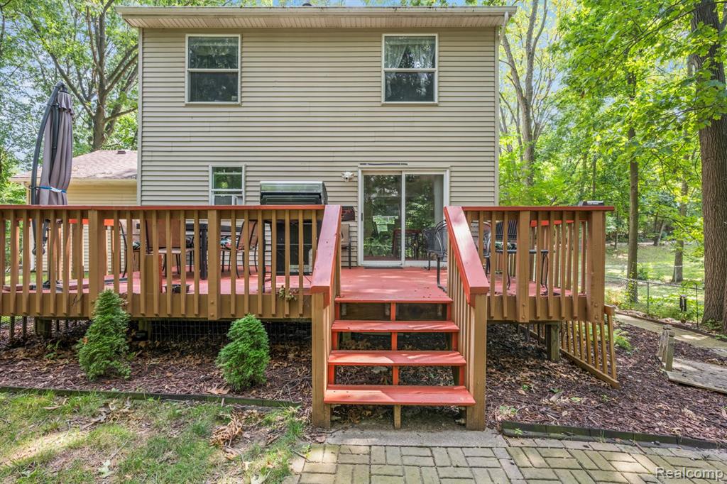 6550 Avon Drive, Brighton, MI 48116 — Photo 35